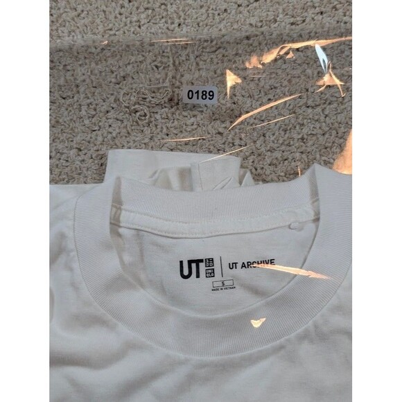 Uniqlo UT Archive Andy Warhol Flowers Tee White Sz S “The World Fascinates Me” - Picture 7 of 7